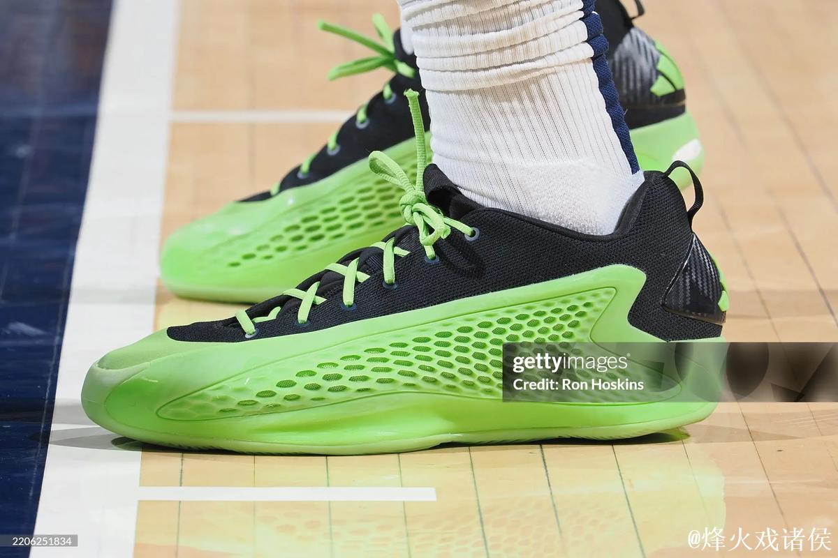 NBA-爱德华兹25+5，骑士五将齐砍20+主场力克森林狼